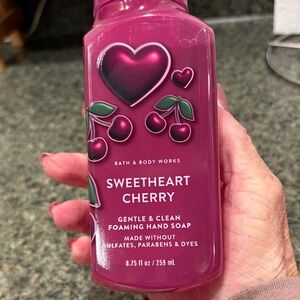 Nwt “Sweetheart Cherry 🍒” 8.75 Oz of foaming hand soap. . Great Gift 💝